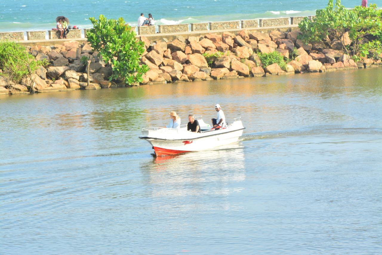 Ocean Gate Hotel Galle Esterno foto